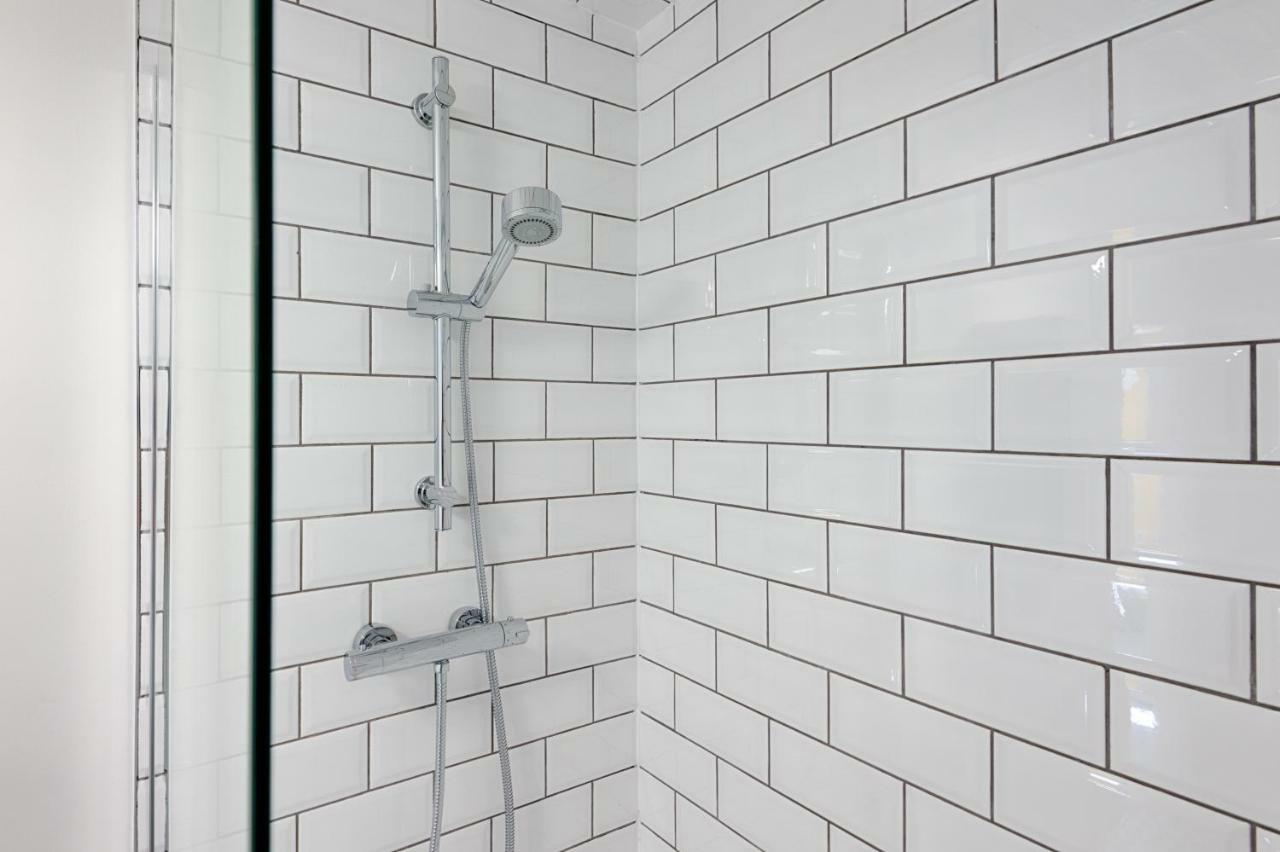 2 Ensuites, Garden, Smart Tv'S In All Rooms! スウォンジー エクステリア 写真